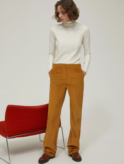 Pantaloni straight fit in velluto